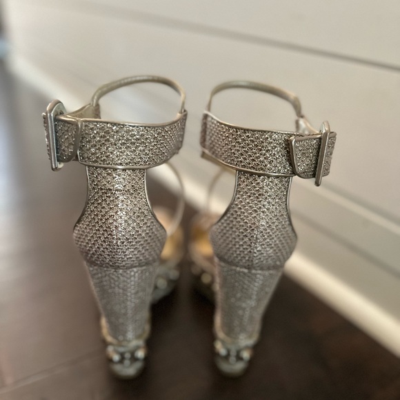 Christian Louboutin Chocazeppa Metallic Wedge - Picture 3 of 5